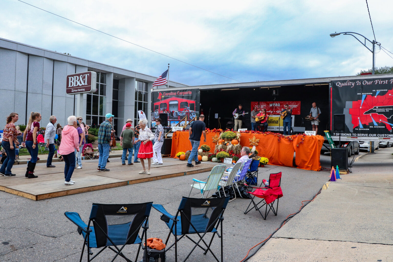 Bandstand / Activities / Attractions Schedule Autumn Leaves Festival™